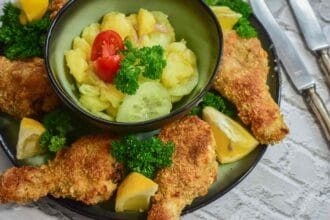 fried chicken 7307612 1920 min 1
